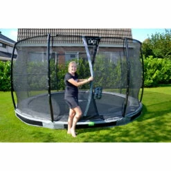 EXIT TOYS EXIT Elegant Premium Inground Trampoline ø366cm Met Deluxe Veiligheidsnet - Grijs 25 EXIT TOYS EXIT Elegant Premium Inground Trampoline ø366cm Met Deluxe Veiligheidsnet - Grijs -NL Zwembad Verkoop exit elegant premium inground trampoline o366cm met deluxe veiligheidsnet grijs 12